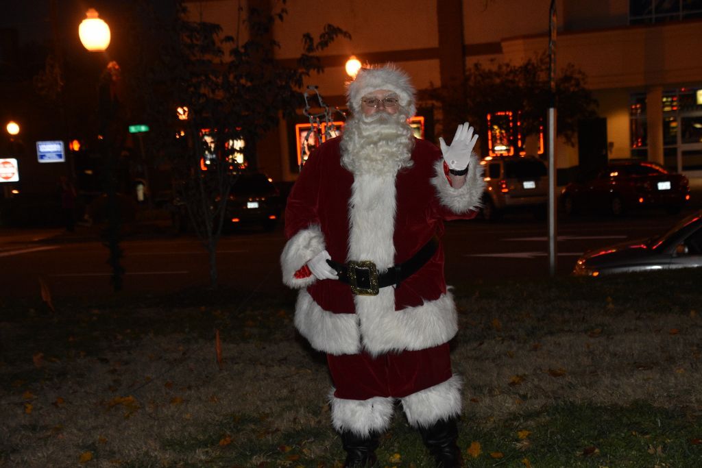 tree lighting 11-2019 292 (1024x683).jpg